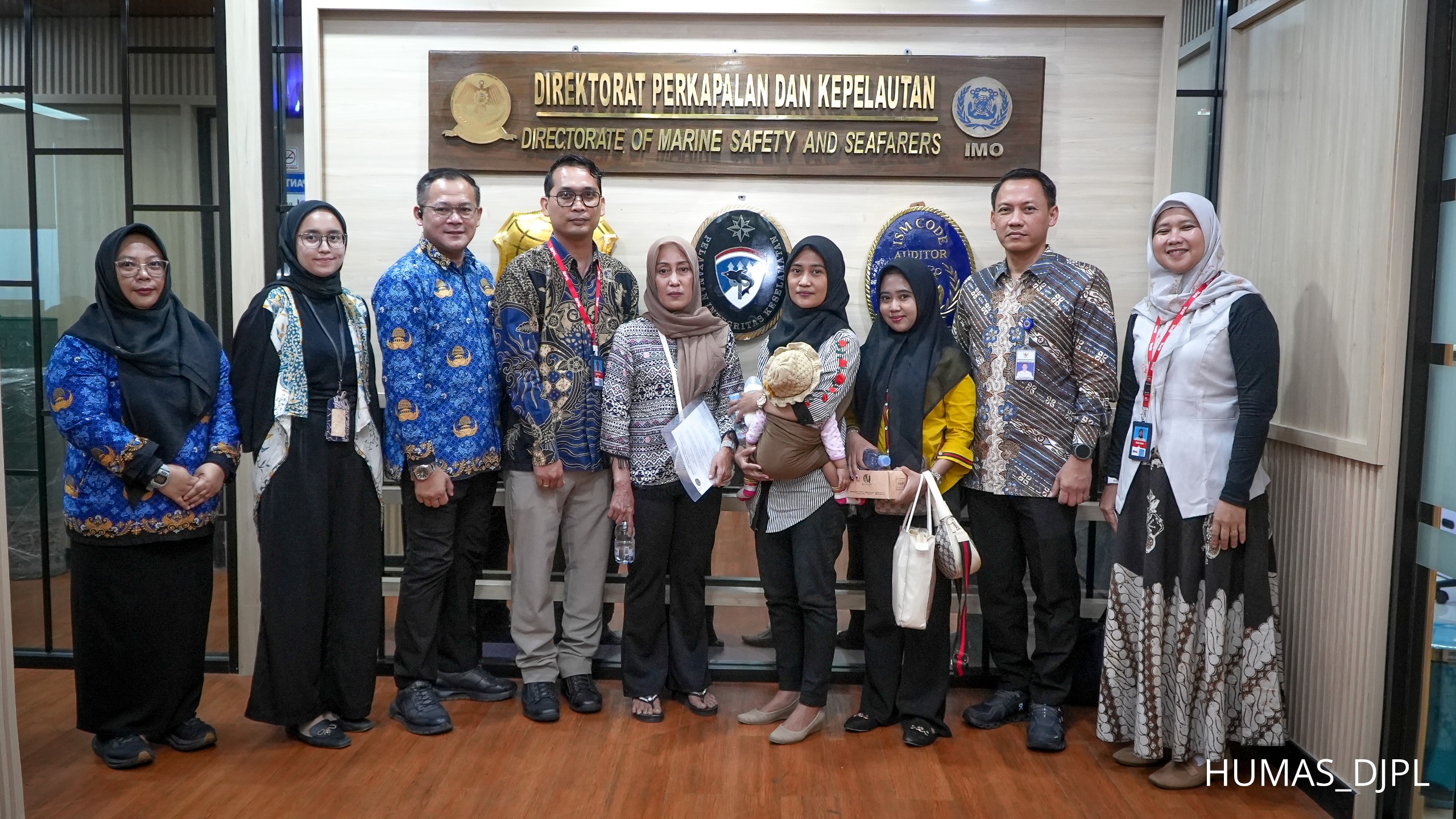 Kementerian Perhubungan Fasilitasi Penyerahan Asuransi kepada Ahli Waris Pelaut yang Meninggal Dunia di Singapura
